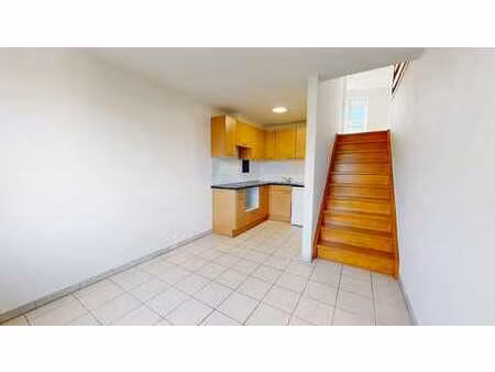 hankar : beau duplex 1 chambre +/- 68m2