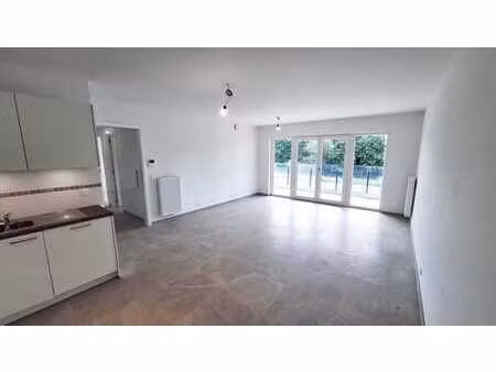 appartement 2 ch. au calme avec vue sur l'eau et les jardins