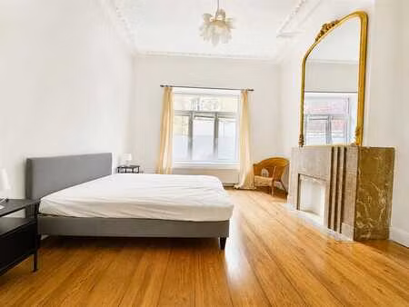magnifique duplex meublé de 2 grandes chambres + bureau/cham