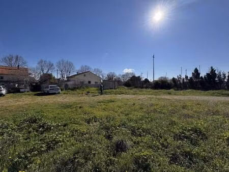 terrain constructible viabilisé à vendre