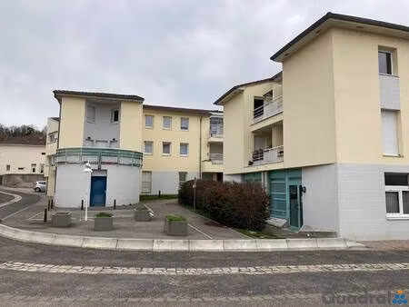 local commercial à louer