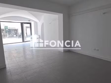 local commercial à louer