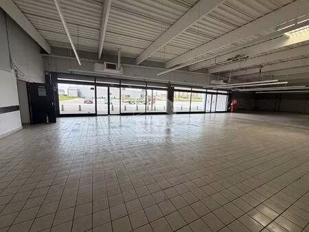 local commercial à louer