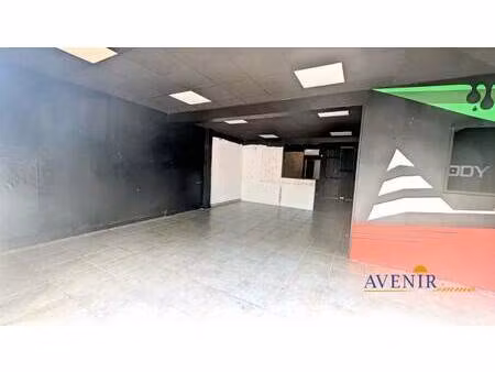 local commercial à louer