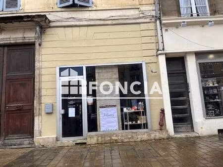 local commercial à louer