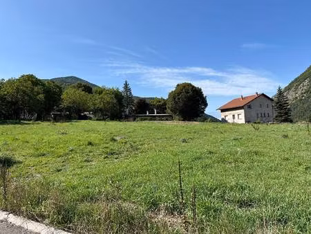 terrain constructible viabilisé à vendre