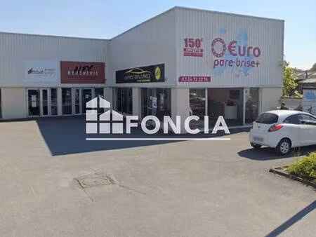 local commercial à louer