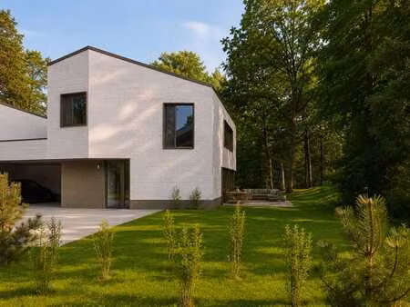 nouvelle maison à louer au bord de l'eau