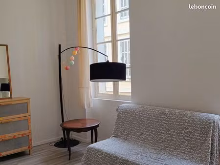 studio lumineux avec mezzanine – hyper centre marseille