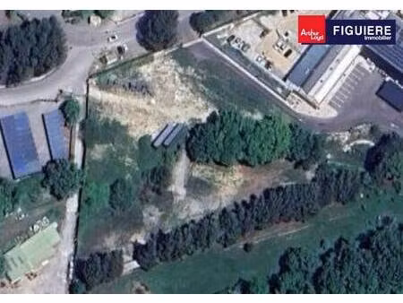 terrain constructible à louer