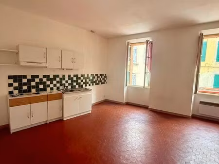 location appartement lambesc