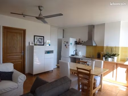 appartement t2 49m²