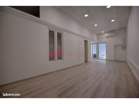 bureaux 62 m²