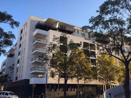 parking/box 11 m² marseille