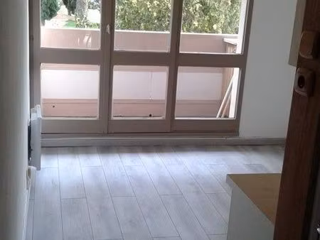 t1 bis lumineux proche aix et les milles