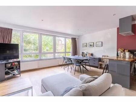 appartement à louer à avenue herbert hoover 120 woluwe-saint-lambert (vbe30189)