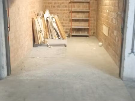 garage à louer à evere (vbe30203)