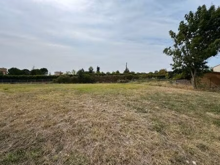 terrain constructible viabilisé à vendre