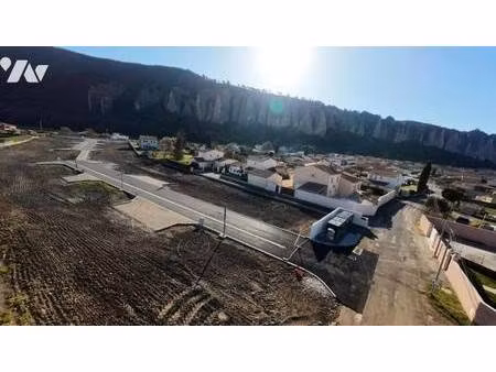 terrain constructible viabilisé à vendre