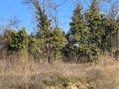 terrain constructible viabilisé à vendre
