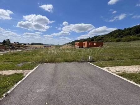 terrain constructible viabilisé à vendre