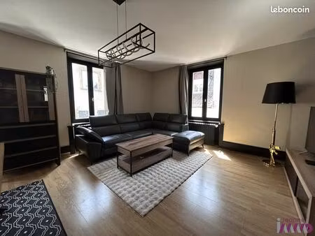 appartement 5 pièces 104 m²