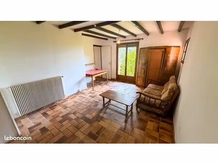 appartement lumineux avec grand jardin et parking couvert – pomeys