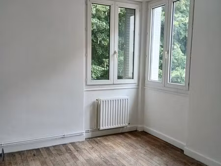 appartement 3 pièces 44 m²