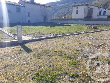 terrain constructible viabilisé à vendre
