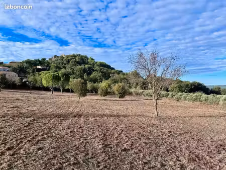 terrain 334 m² rognes