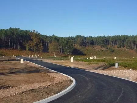 terrain constructible viabilisé à vendre