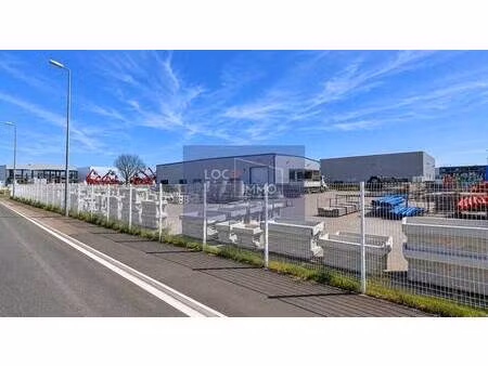 local d'activités à louer