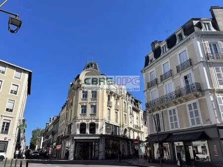 local commercial avec bail commercial