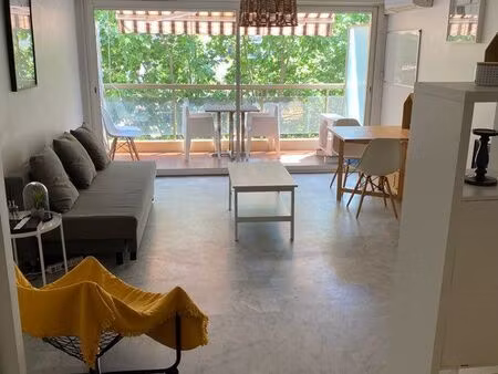 beau studio meublé à juan les pins pour étudiant skema