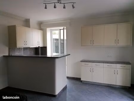 2 pièces 45 m2 + terrasse 23 m2