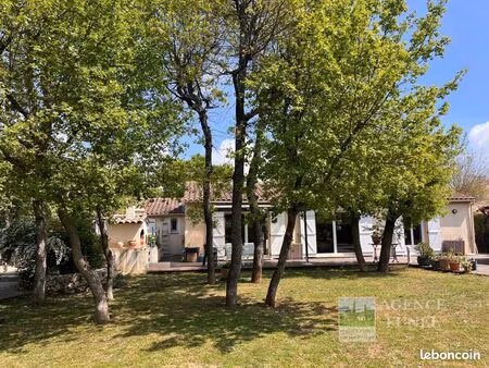 villa 4 pièces 115 m²