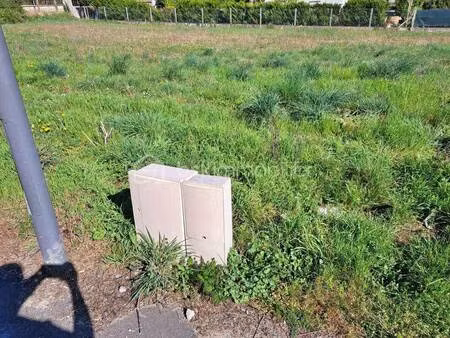 terrain constructible viabilisé à vendre