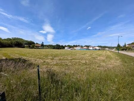 terrain constructible viabilisé à vendre
