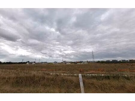 terrain constructible viabilisé à vendre