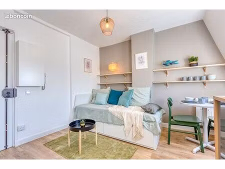 studio 1 pièce 14 m²