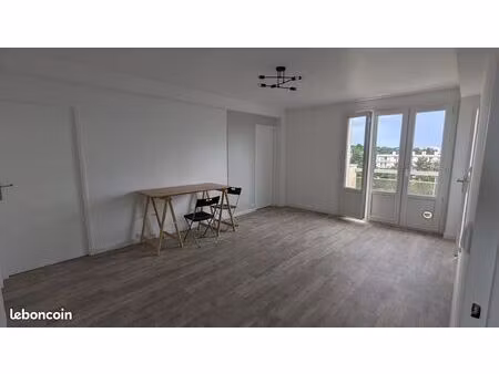 appartement t5 rénové vue traversante