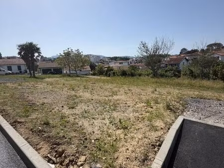 terrain constructible viabilisé à vendre