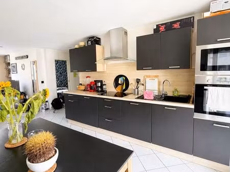 appartement t2 traversant est-ouest