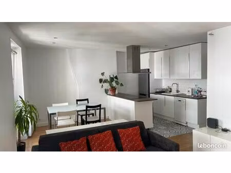au coeur de sopi - proche de tout - 45m2 - 1 chambre - grande pièce de vie