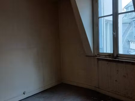 chambre de service - paris xvii