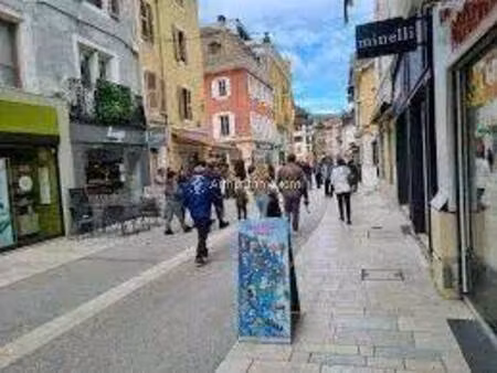 local commercial à vendre