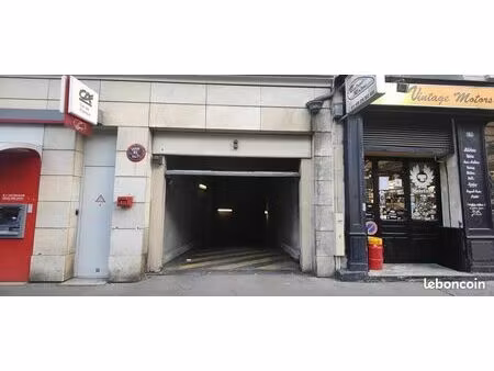 parking/box 11 m² paris 11ème