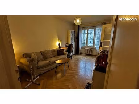 1 pièce au cœur du quartier de gex
