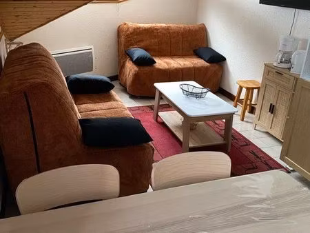très joli studio cabine