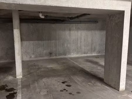 place parking a vendre 11500 euros saint-genis pouilly